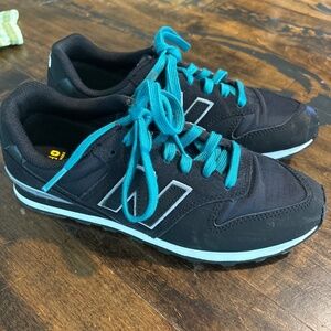 New Balance Figs sz 8